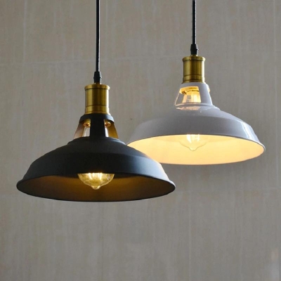 Lampe suspendue robuste
