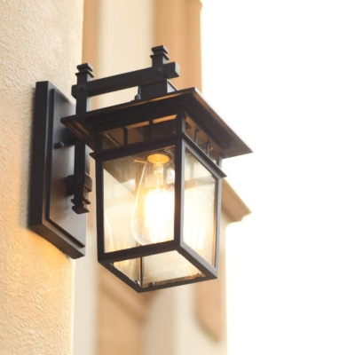 Hamptons Outdoor Wall Light