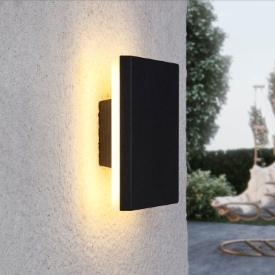 Plate Outdoor Wall Light