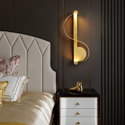 Hayes Wall Light | Gold Bedside Modern Light Fixture Sconce