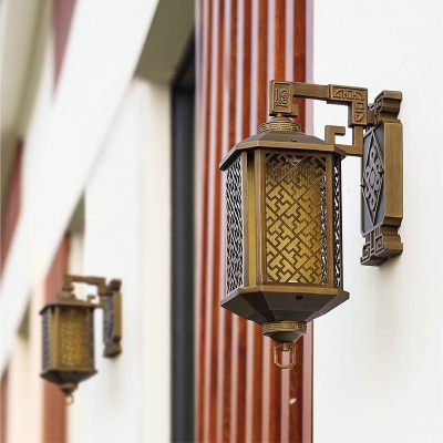 Malcolm Outdoor Wall Light